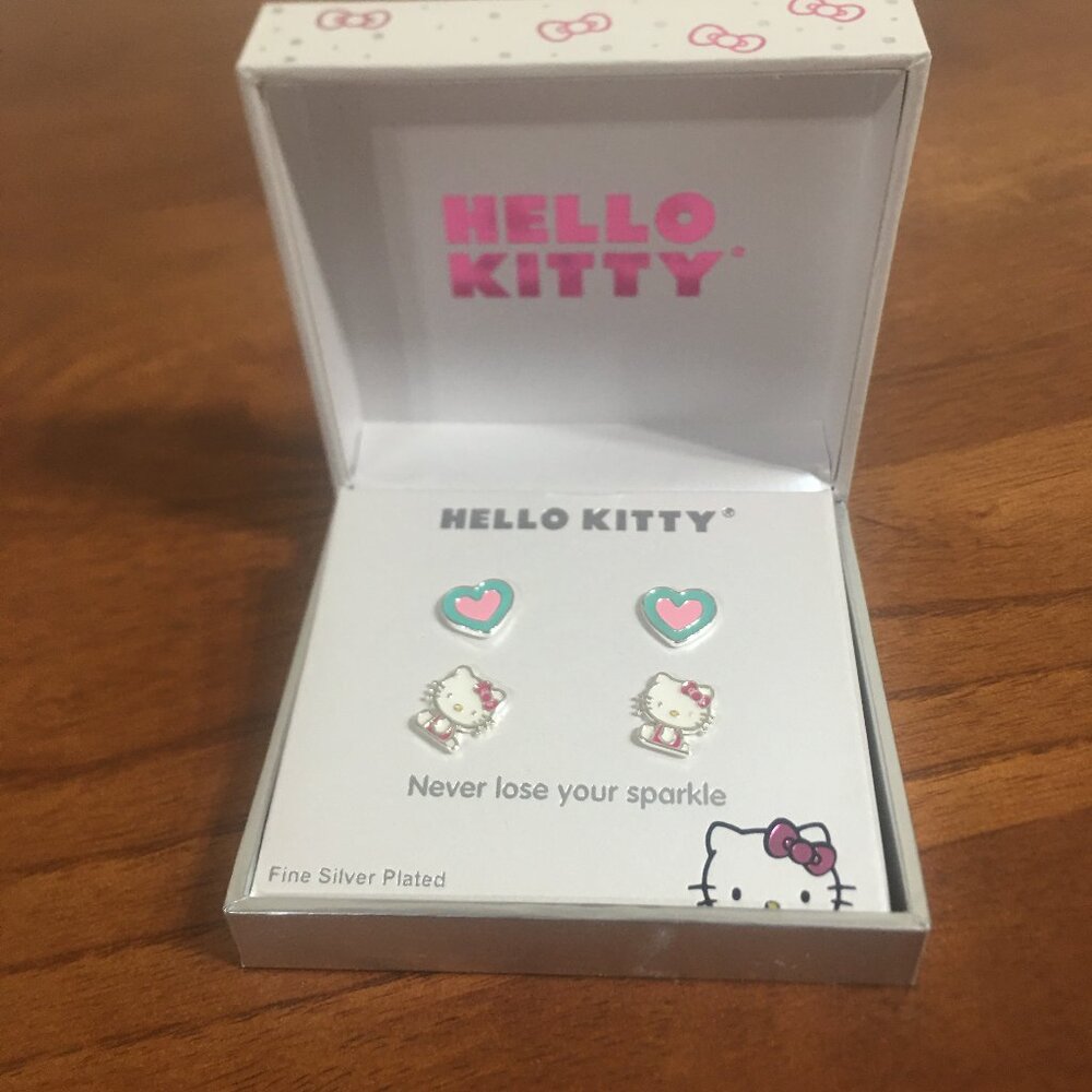 Hello Kitty Stud Earring Set